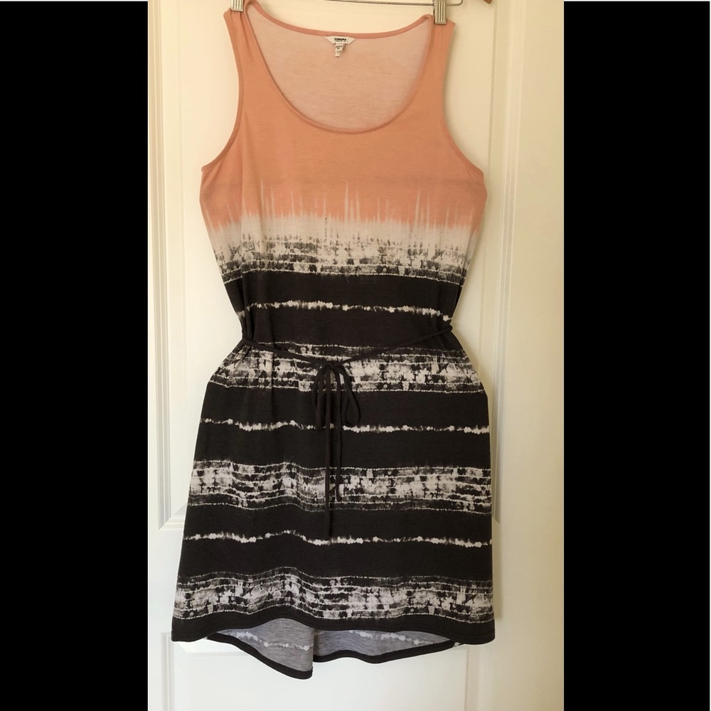 Sleeveless mini dress in pink, white, gray tie-dye
